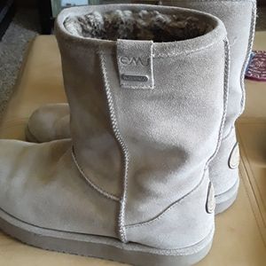 Emu weatherproof boots